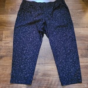 Gap Fit Runaround Pant Women's Gap Plus Size XXL 2X Gray Animal Print